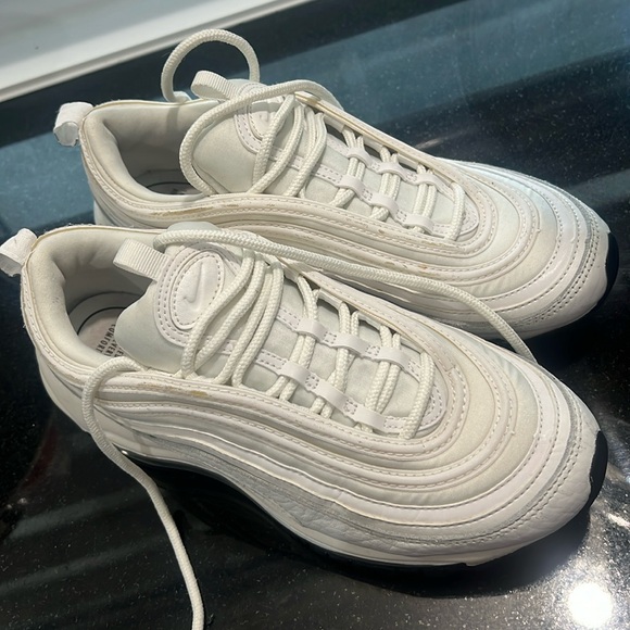 Nike Shoes - Nike Air Force 97